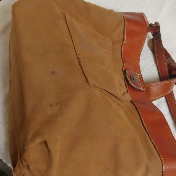 Patricia Nash. Large, Italian leather shoulder bag - Picture 15 of 16